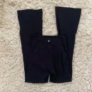 lululemon nulu groove pant size 4